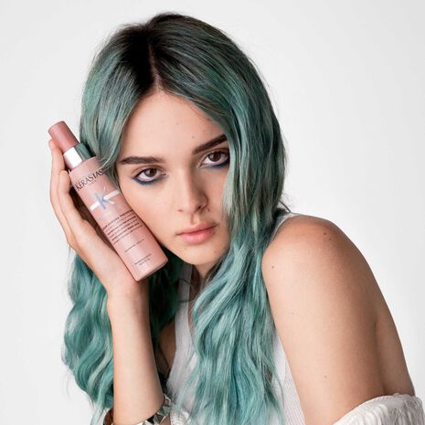 mise en scene Serum Chroma Thermique Chroma Absolu Kérastase