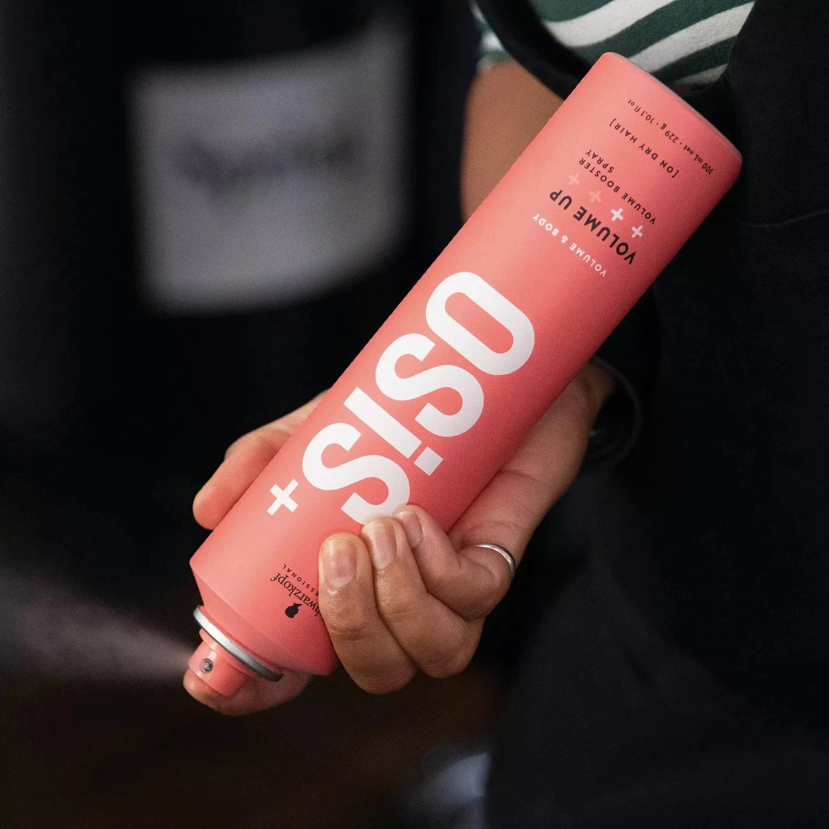 mise en scene Volume Up Osis+ Schwarzkopf